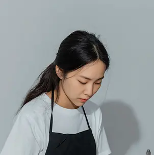 Dynamic Red Portrait 2 (1)